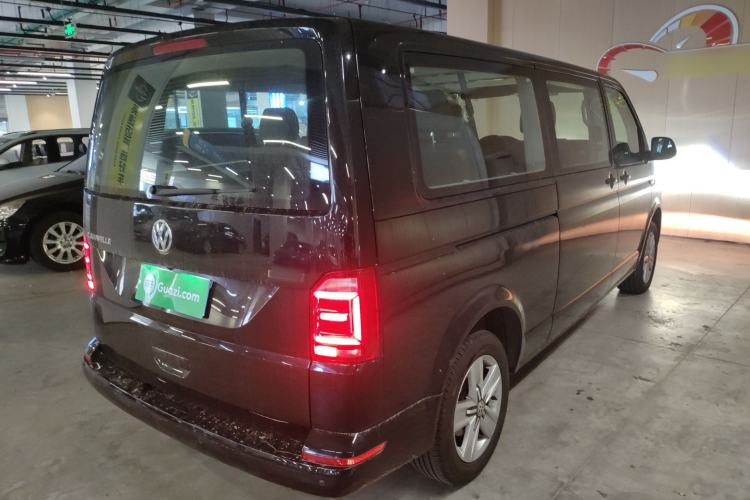 Used Volkswagen Caravelle 2018 2.0 TSI 4x4 Luxury Edition 7-Seater