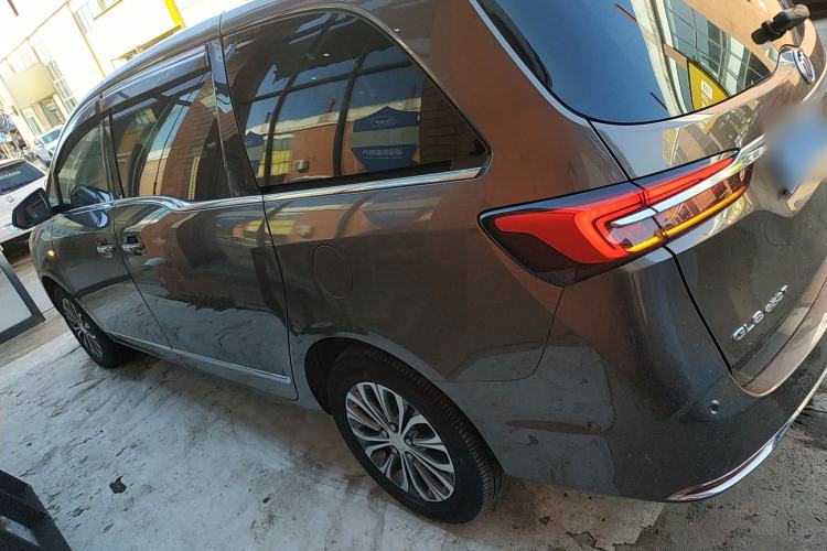 Used Buick GL8 2021 Land Cruiser Executive 652T Premium Model