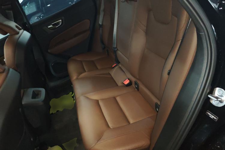 Used Volvo XC60 2025 B5 4x4 Smart Luxury Edition
