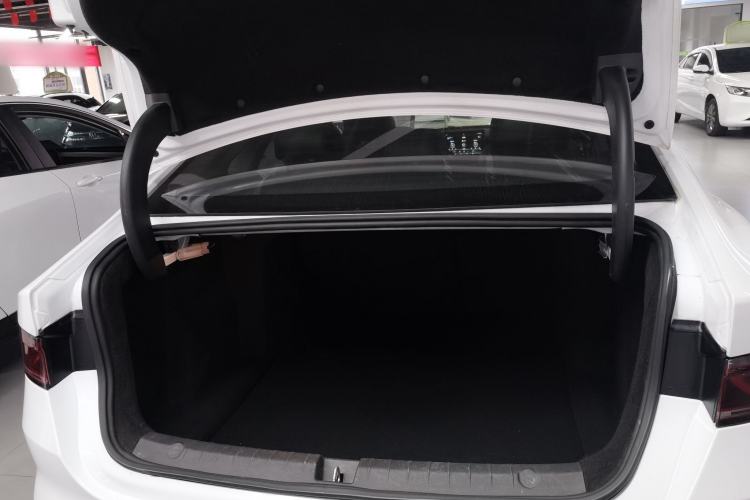 Used BYD Qin PLUS 2021 EV 420KM Commuter Edition
