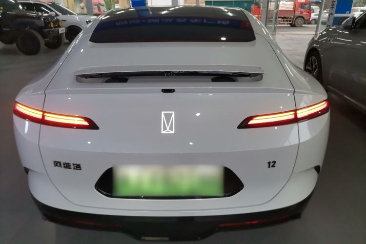 Used  12 2025 Ultra Extended-Range Edition
