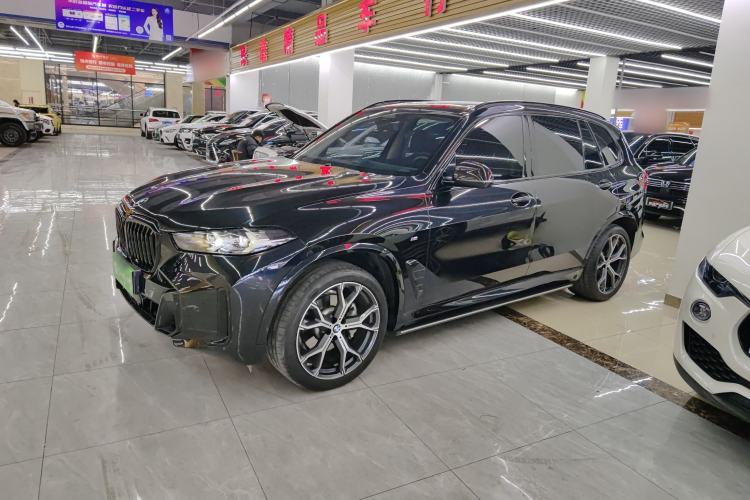 Used BMW X5 2023 xDrive 30Li Luxury M Sport Night Edition Package