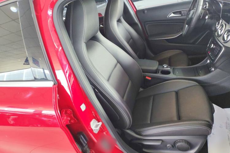 Used Mercedes-Benz GLA 2016 GLA 220 4MATIC Fashion Edition
