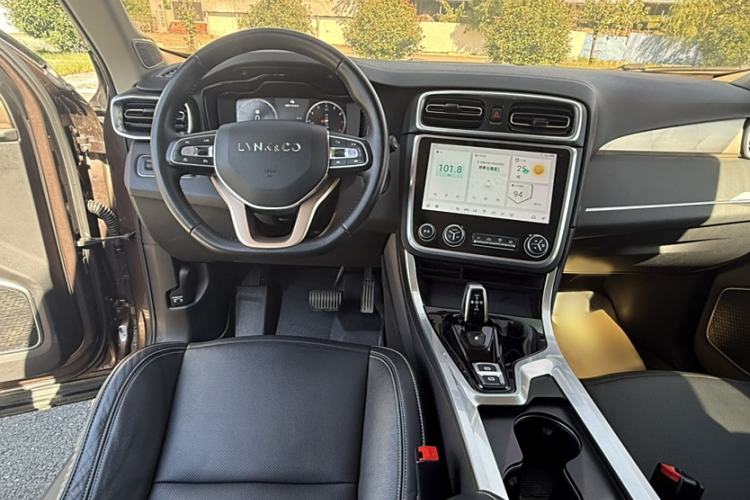 Used Lynk & Co 01 2017 2.0T Two-Wheel Drive Pro Edition
