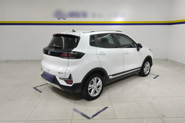 Used Changan CS15 2019 1.5L Manual Entry-Level Version China VI Standard
