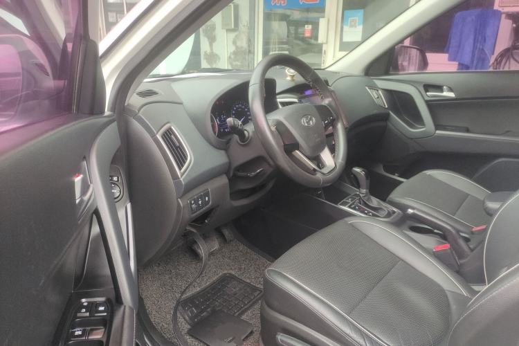 Used Hyundai ix25 2015 1.6L Automatic Two-Wheel Drive Smart GLS Trim
