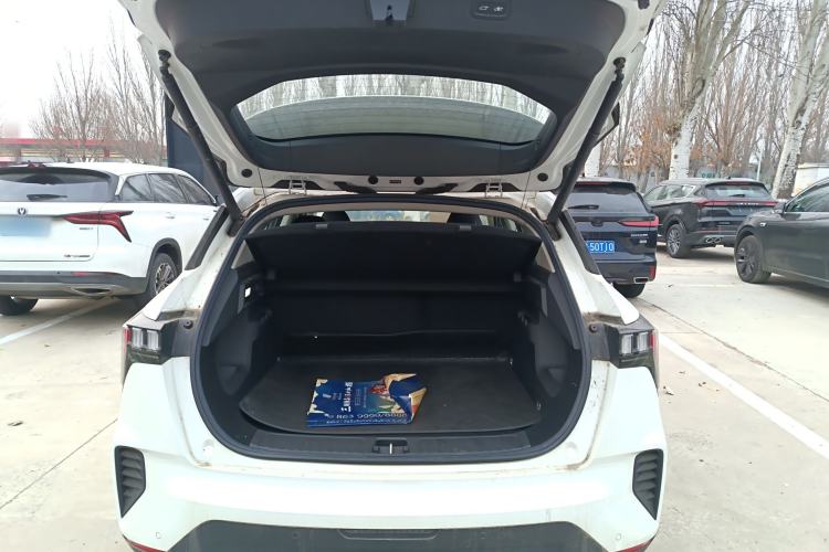 Used Lynk & Co 06 EM-P 2022 PHEV 84 km Range Pro Version
