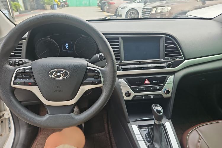 Used Hyundai Elantra 2016 1.6L Automatic ZhiXuan – Elite Version