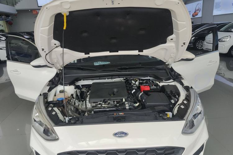 Used Ford Focus 2020 Hatchback EcoBoost 180 Automatic Trend Edition
