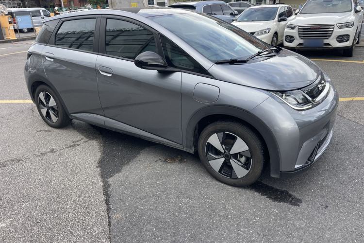 Used BYD Dolphin 2023 420 km Fashion Edition