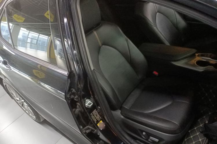 Used Toyota Camry 2018 Dual-Engine 2.5 HG Luxury Edition