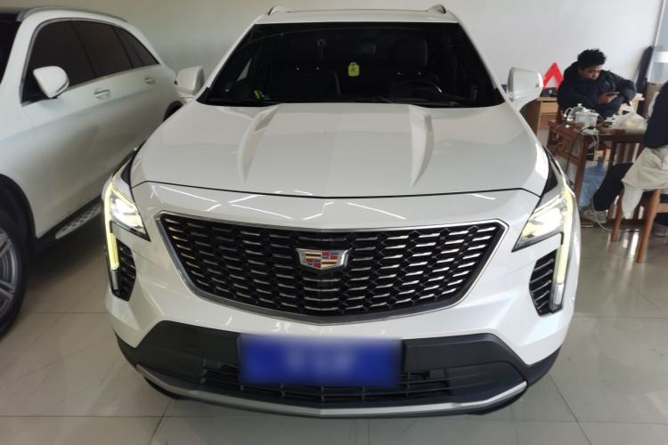 Used Cadillac XT4 2023 28T Two-Wheel-Drive Luxury Version

