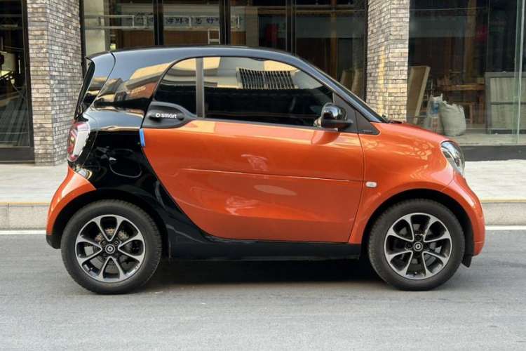 Used  fortwo 2015 1.0L 52 kW Hardtop Passion Edition
