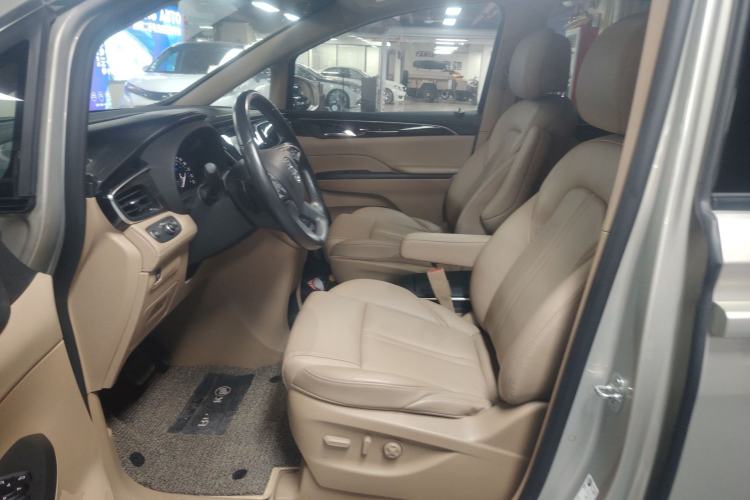 Used Buick GL8 2017 ES 28T Premium Version China V Standard
