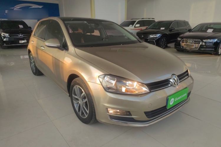 Used Volkswagen Golf 2016 230TSI Automatic Luxury Version
