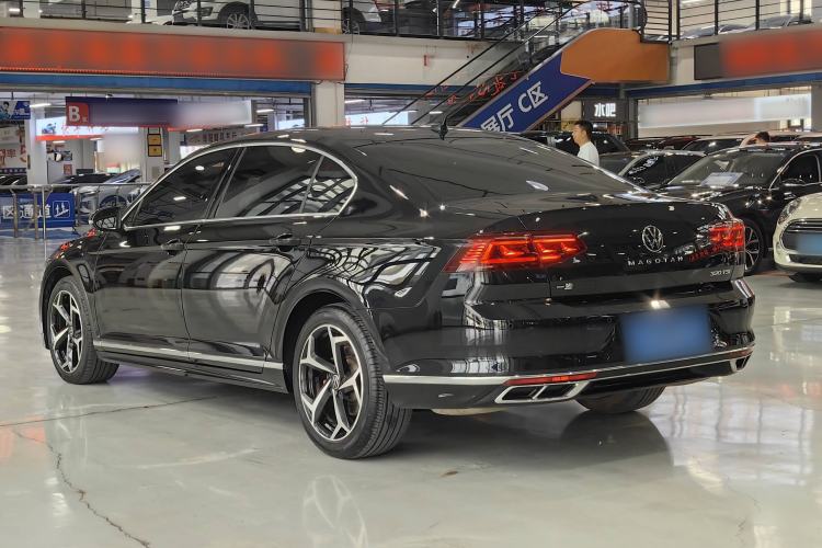 Used Volkswagen Magotan 2023 2 Million Units Limited Edition 330TSI DSG Leading Version
