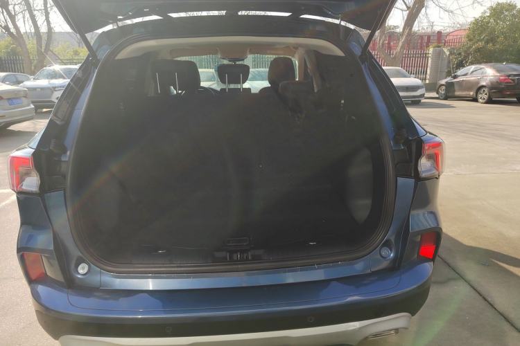 Used Ford Escape 2020 EcoBoost 245 Two-Wheel-Drive Titanium Edition
