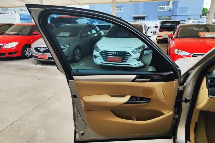 Used BMW X3 2014 xDrive20i Leading Model
