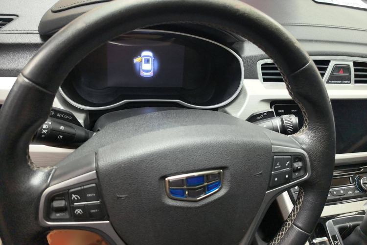 Used Geely Auto Emgrand X7 Sport 2018 1.8TD Automatic Two-Wheel Drive Smart 4G Connected Version
