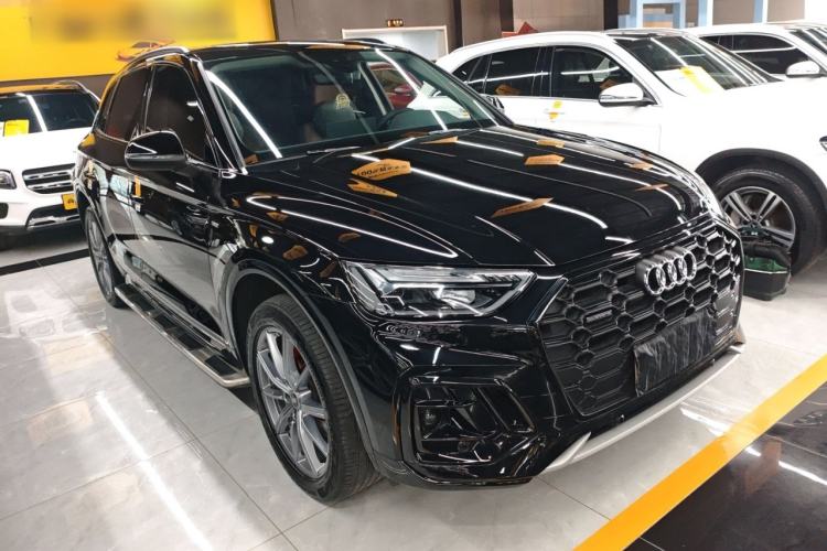 Used Audi Q5L 2022 40T Fashionable and Dynamic Model
