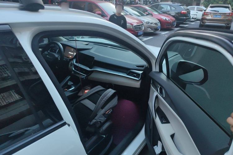 Used Lynk & Co 06 EM-P 2022 PHEV 84 km Range Pro Version
