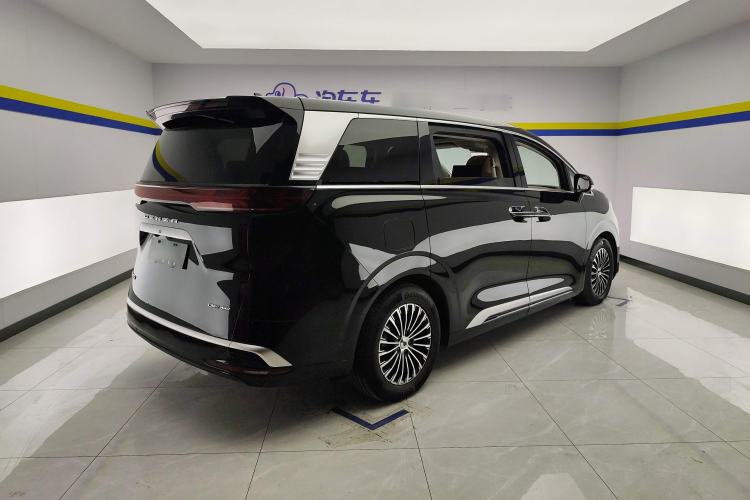 Used Denza D9 2022 DM-i 970 Four-Wheel Drive Flagship Model
