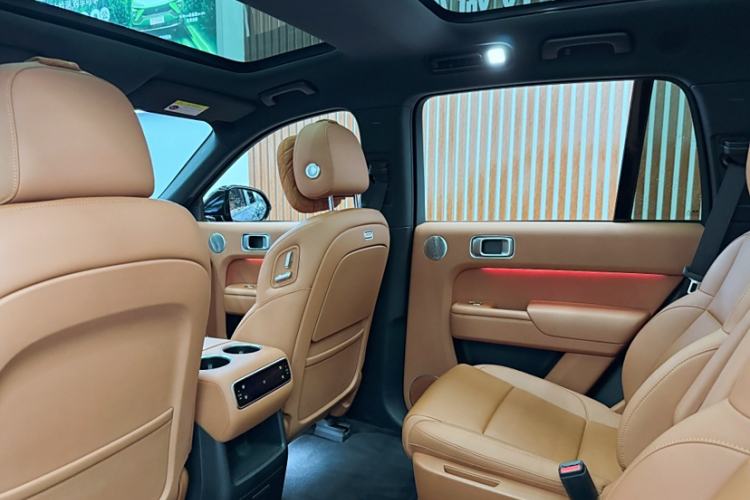 Used Li Auto L8 2024 PRO Model
