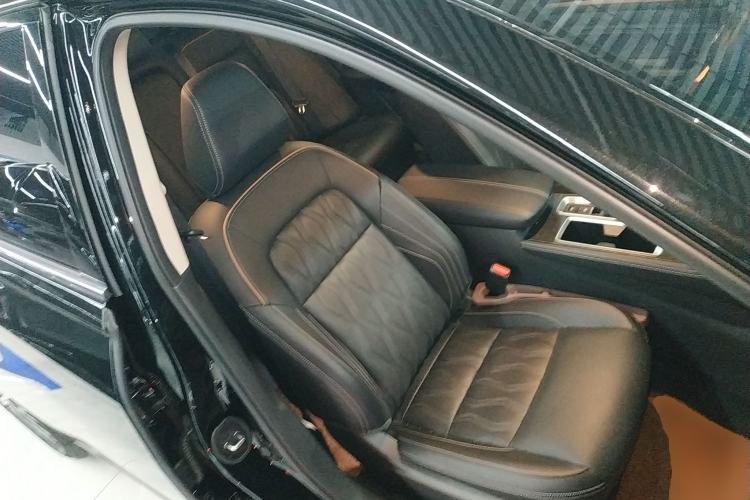 Used Nissan Teana 2024 2.0L SV Black Gold Edition
