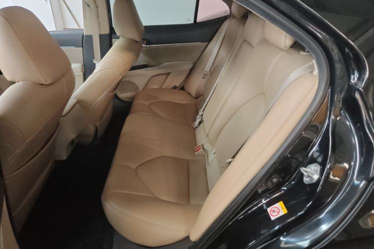 Used Toyota Camry 2018 2.0E Elite Edition
