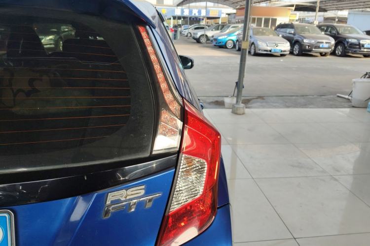 Used Honda Fit 2014 1.5L LX CVT Comfort Model
