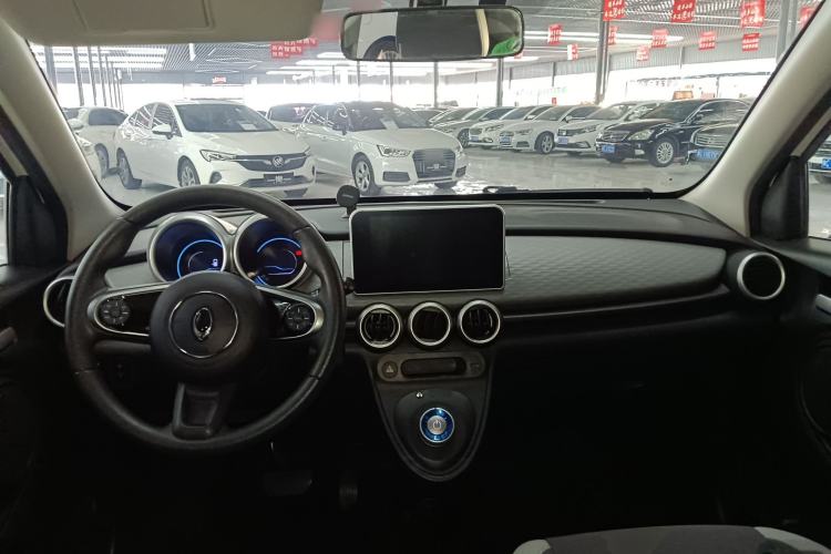 Used ORA Black Cat 2021 301 km Basic Version
