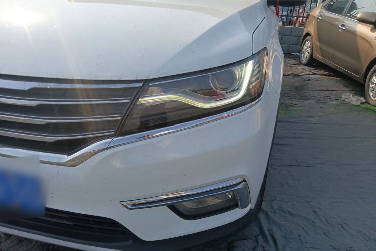 Used Roewe RX5 2016 20T Two-Wheel Drive Automatic Internet Smart Edition
