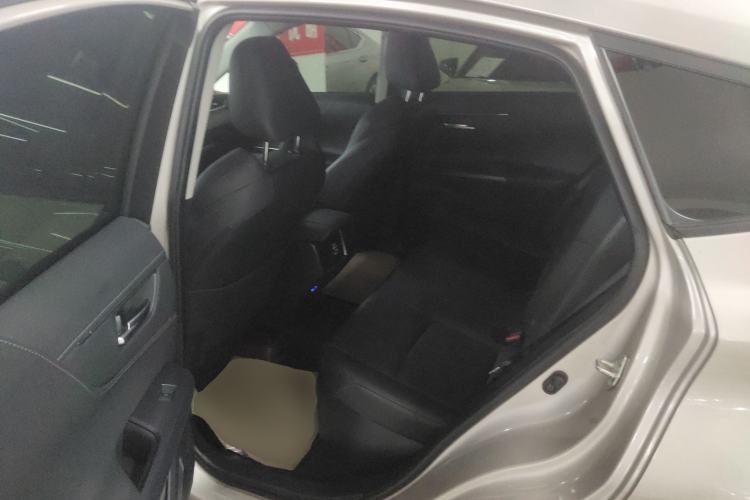 Used Toyota Venza 2022 Dual-Engine 2.5L CVT Two-Wheel Drive Luxury Edition
