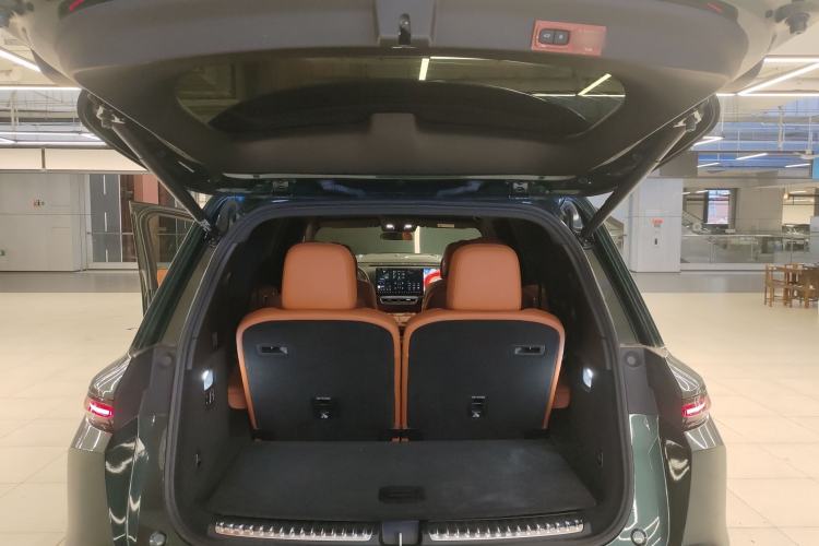 Used Li Auto L9 2022 Max model
