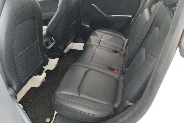 Used Tesla Model Y 2023 Long-Range All-Wheel-Drive Version
