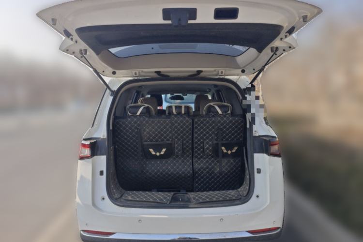 Used Wuling Jiachen 2022 1.5T CVT Smart Luxury Version
