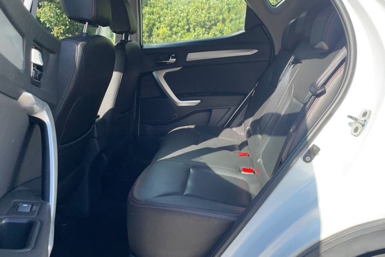 Used  Refine S3 2016 1.5L Manual Luxury Smart Version
