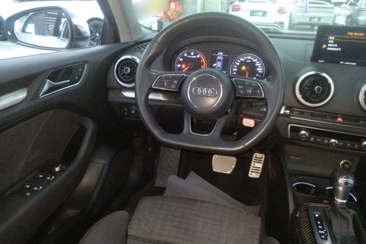 Used Audi A3 2017 Limousine 35 TFSI Sport Edition
