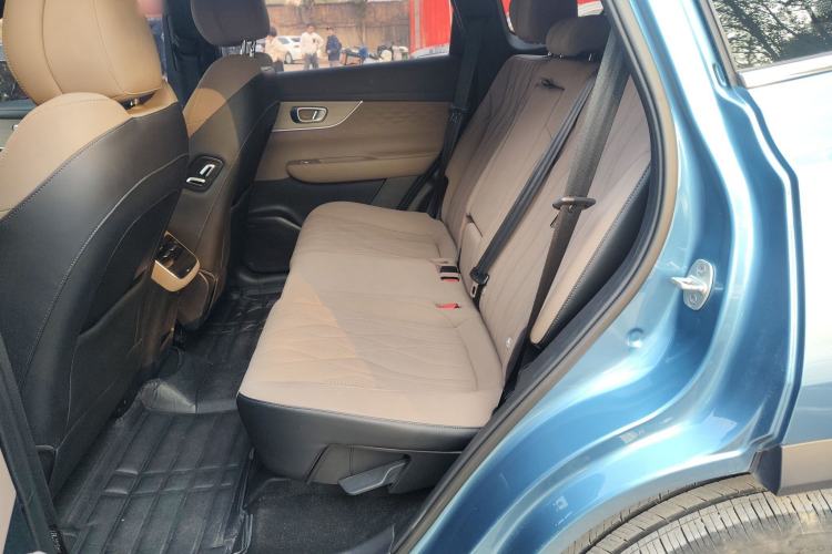 Used Chery Tiggo 8 PLUS C-DM 2025 1.5T 116 km Prestige Version 5 Seats