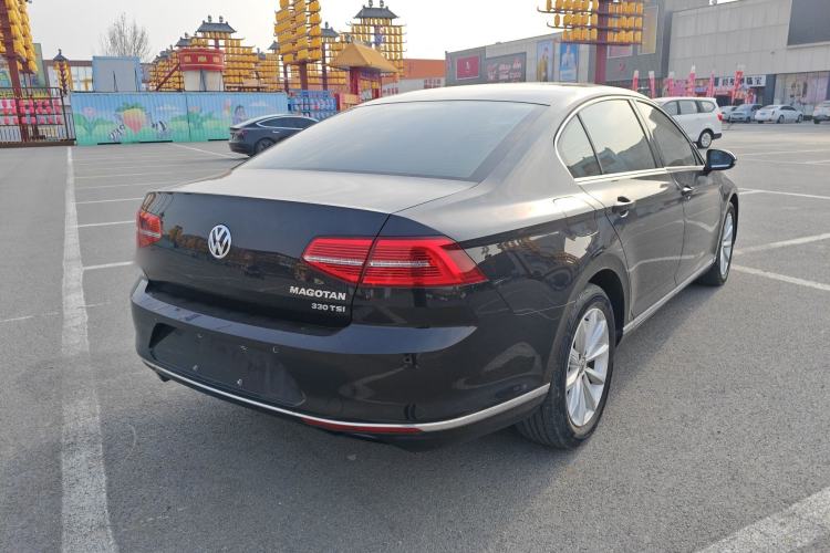 Used Volkswagen Magotan 2018 330TSI DSG Advanced Model
