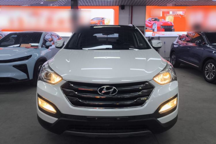 Used Hyundai Santa Fe 2013 2.4L Automatic Two-Wheel Drive Smart Version
