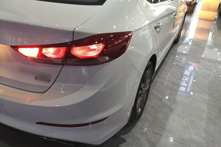 Used Hyundai Elantra 2016 1.4T Dual-Clutch Xuan Dong · Dynamic Version
