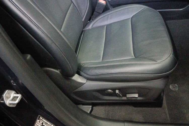 Used Ford Explorer 2020 EcoBoost 285 4x4 Titanium Edition 7-Seater
