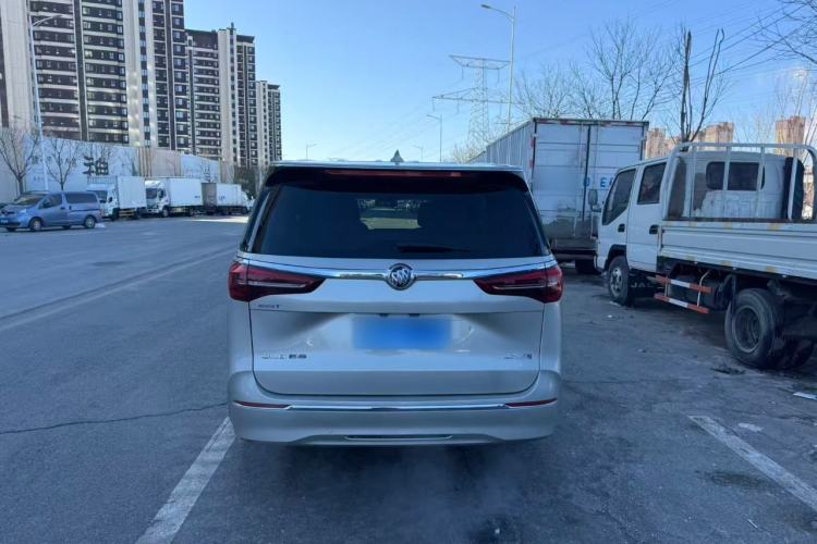 Used Buick GL8 2022 ES Landtrek 653T Luxury Edition
