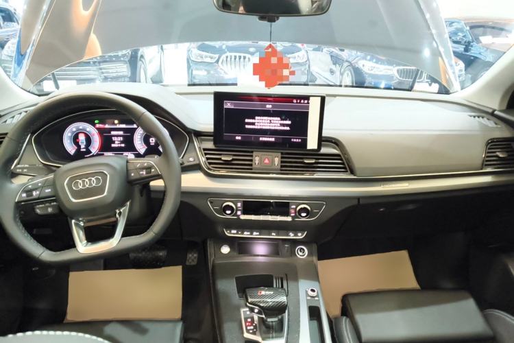 Used Audi Q5L 2022 40T Fashionable and Dynamic Model