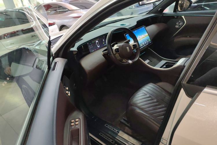 Used  11 2023 HarmonyOS Version Smart Enjoyment Upgrade Model 90-Degree Rear-Wheel Drive Edition
