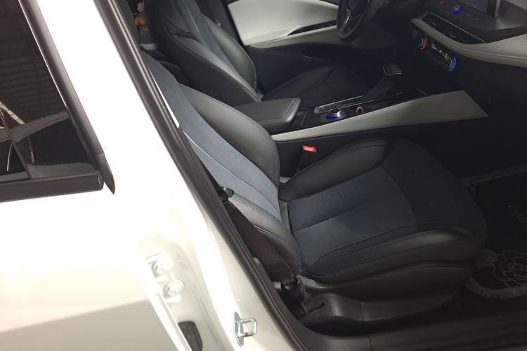 Used Buick Velite 6 2022 Plug-in Hybrid Connected Smart Model
