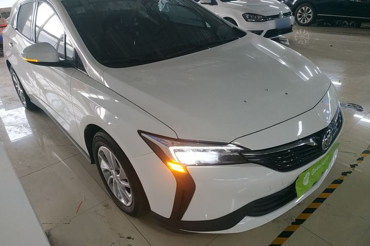 Used Buick Velite 6 2020 Plug-in Hybrid Connected Fashion Model
