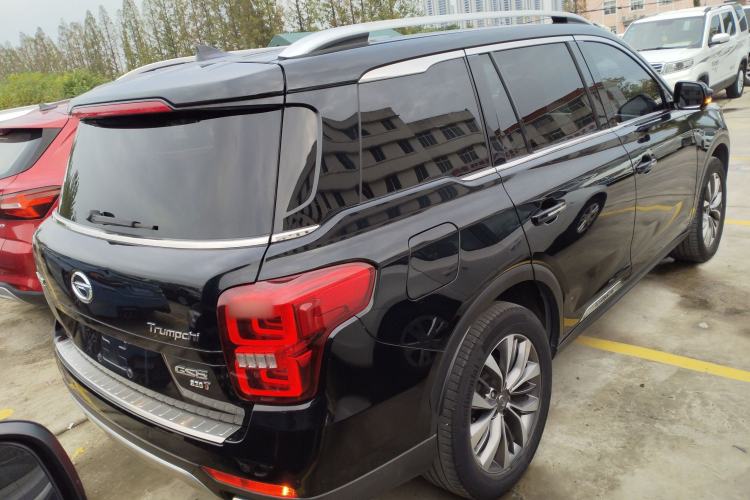 Used GAC Trumpchi GS8 2017 320T Two-Wheel Drive Luxury Smart Connectivity Version (7 Seats)
