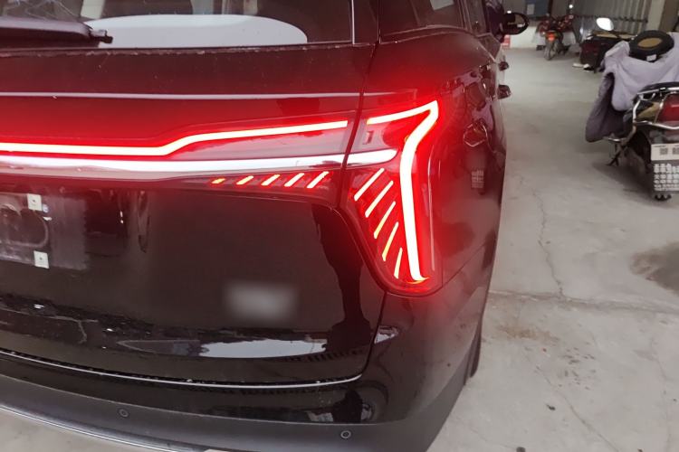 Used Hongqi HS7 PHEV 2024 2.0T PHEV Four-Wheel Drive Flagship Edition 6 Seats
